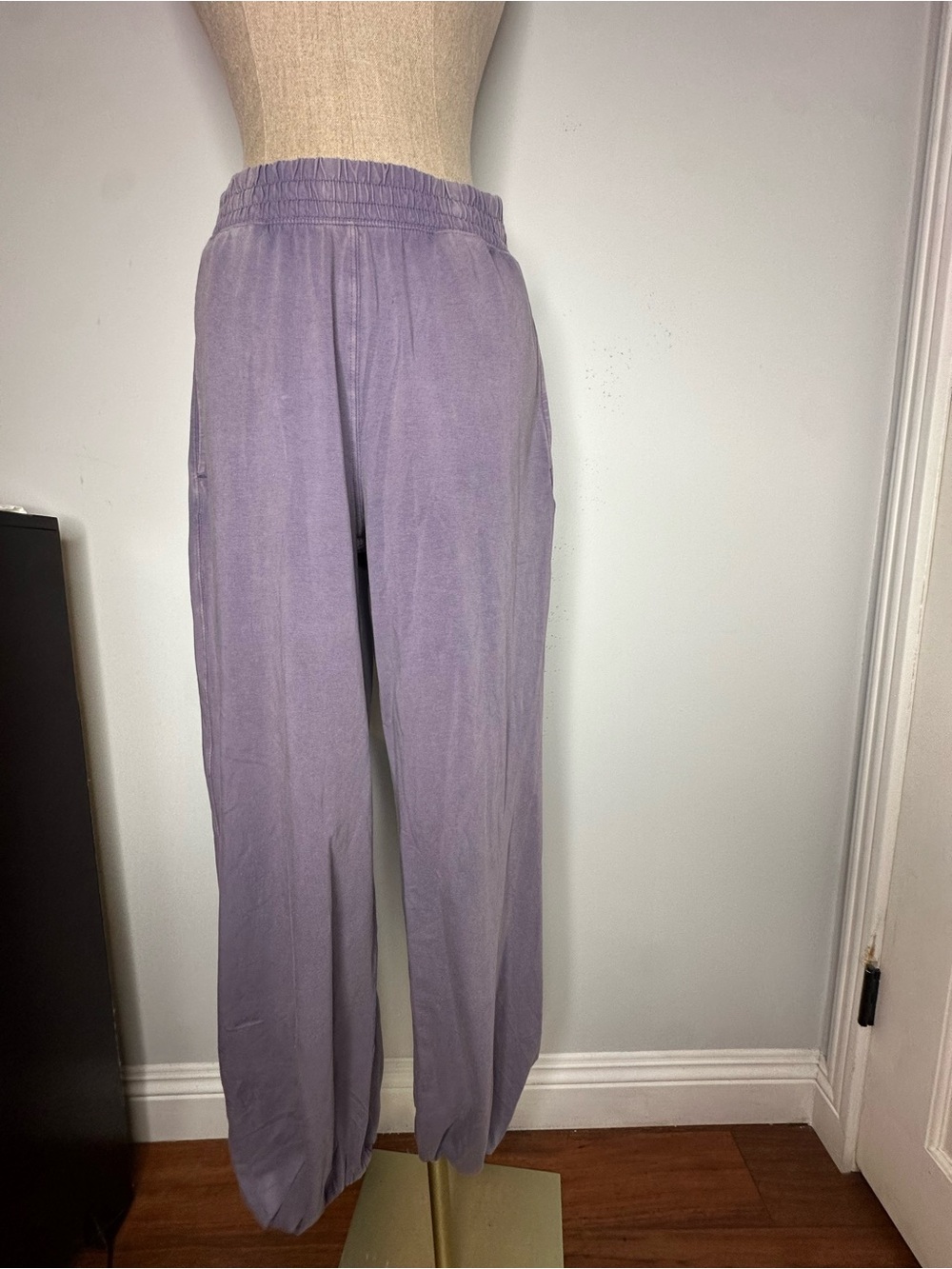 FP Movement by Free People balloon-style sweatpants in a washed purple/lavender - Picture 2 of 10